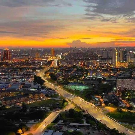 Cozy Aera Residence / Free Wi-Fi Netflix / Sunway Petaling Jaya Zewnętrze zdjęcie