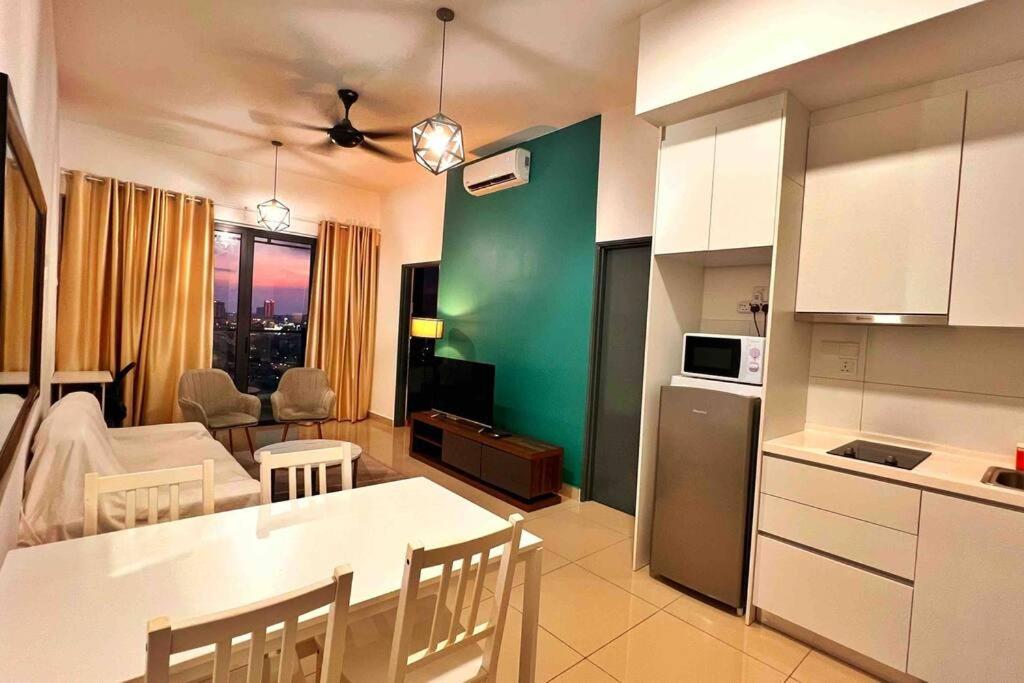 Cozy Aera Residence / Free Wi-Fi Netflix / Sunway Petaling Jaya Zewnętrze zdjęcie