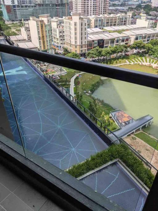 Cozy Aera Residence / Free Wi-Fi Netflix / Sunway Petaling Jaya Zewnętrze zdjęcie